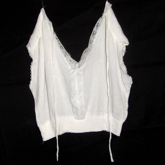Lily Star White Top With Lace Trim  Size XL - Picture 1 of 9